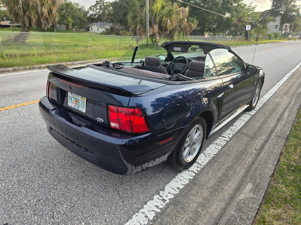 2002 Ford Mustang