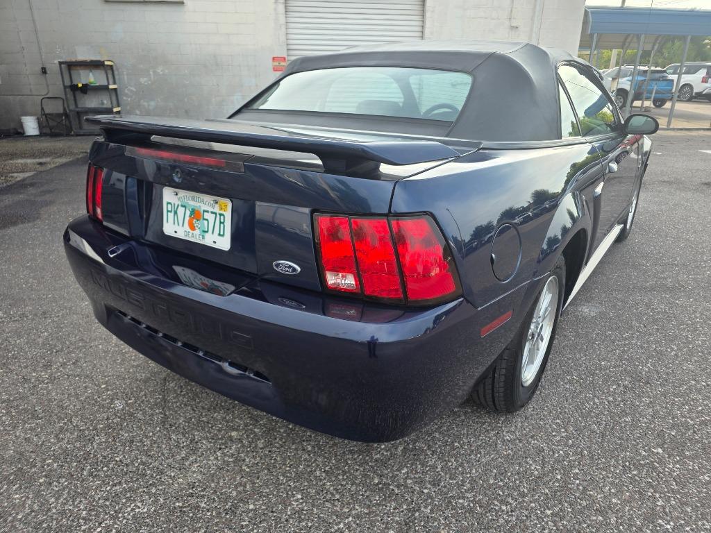 2002 Ford Mustang