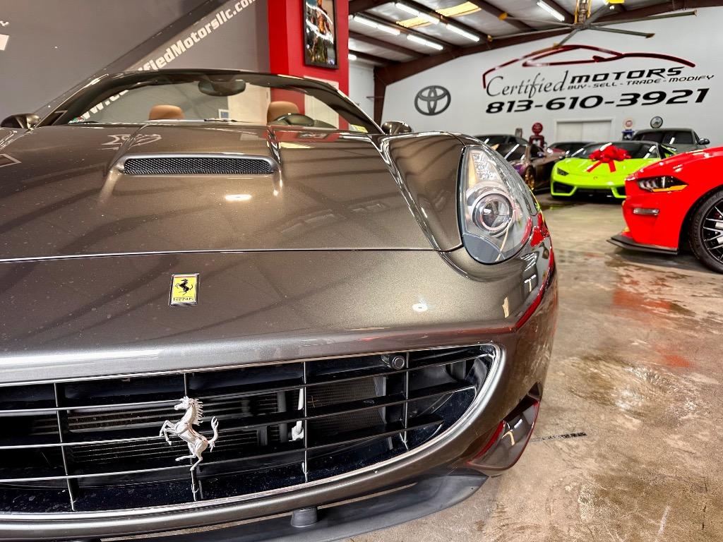 2013 Ferrari California photo