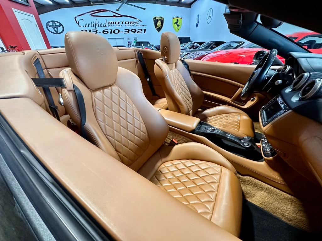 2013 Ferrari California photo