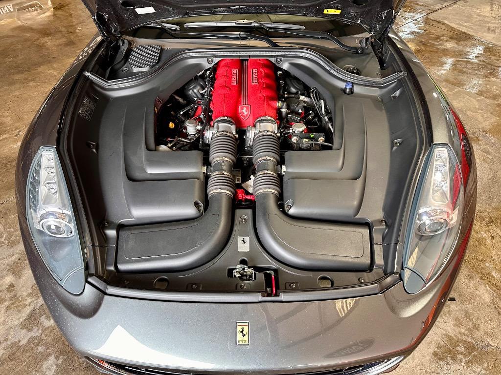 2013 Ferrari California photo