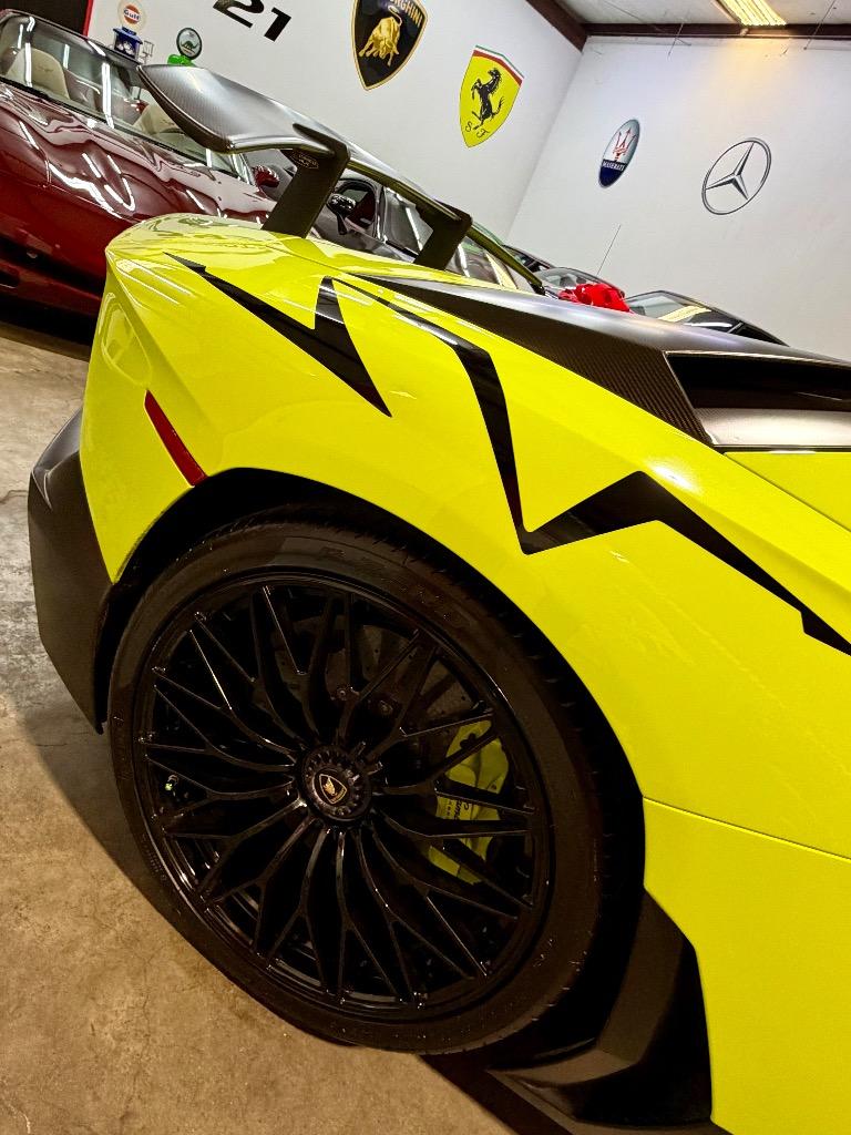 2016 Lamborghini Huracan - $850,000