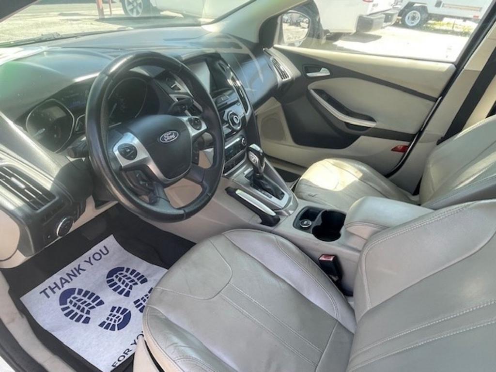 2012 Ford Focus SEL photo