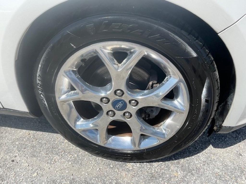 2012 Ford Focus SEL photo