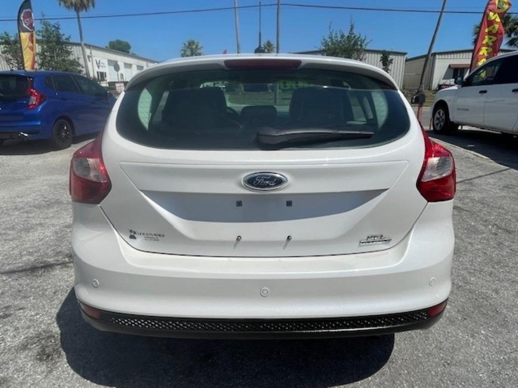 2012 Ford Focus SEL photo