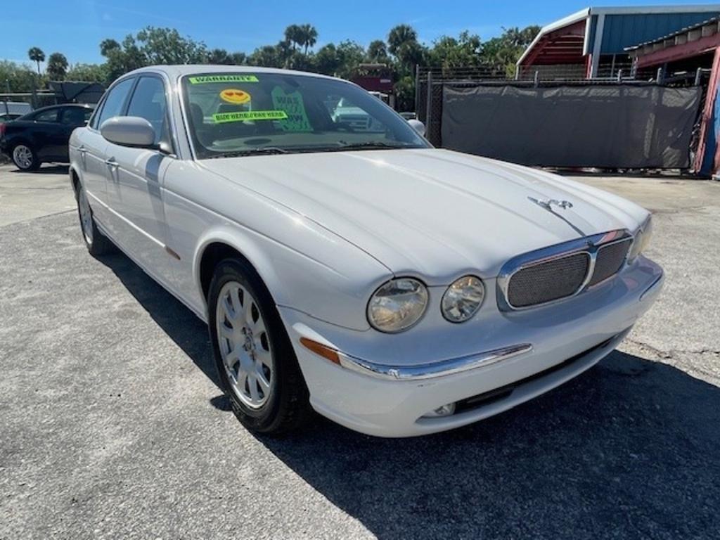 2004 Jaguar XJ-Series XJ8 photo