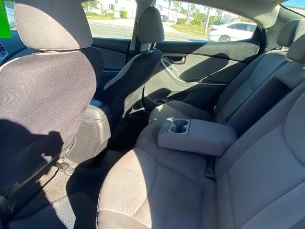 2014 Hyundai Elantra Limited photo