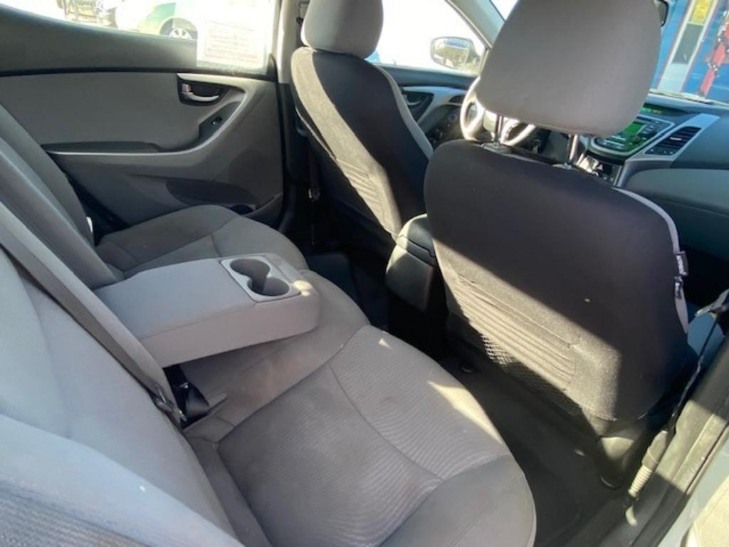 2014 Hyundai Elantra Limited photo