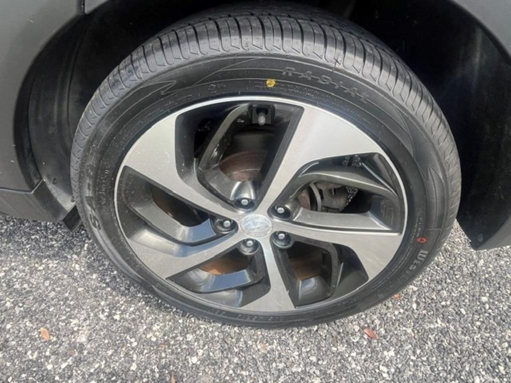 2016 Hyundai Tucson - $10,995