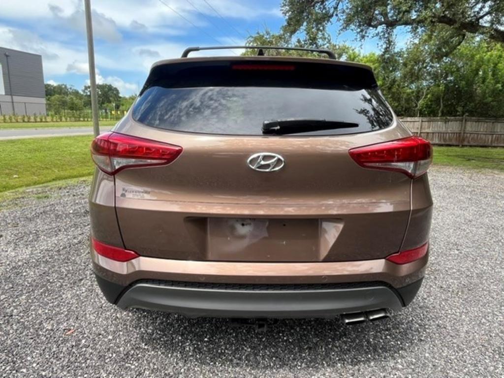 2016 Hyundai Tucson - $10,995