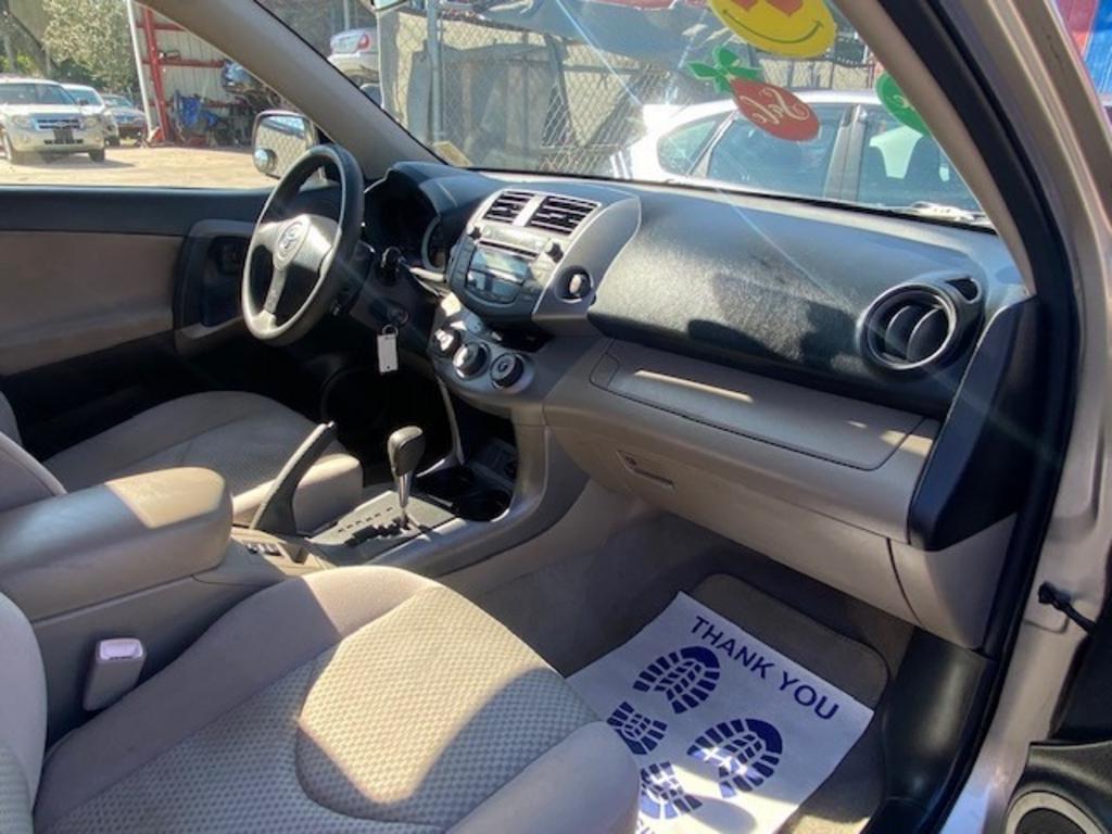 2007 Toyota RAV4 photo