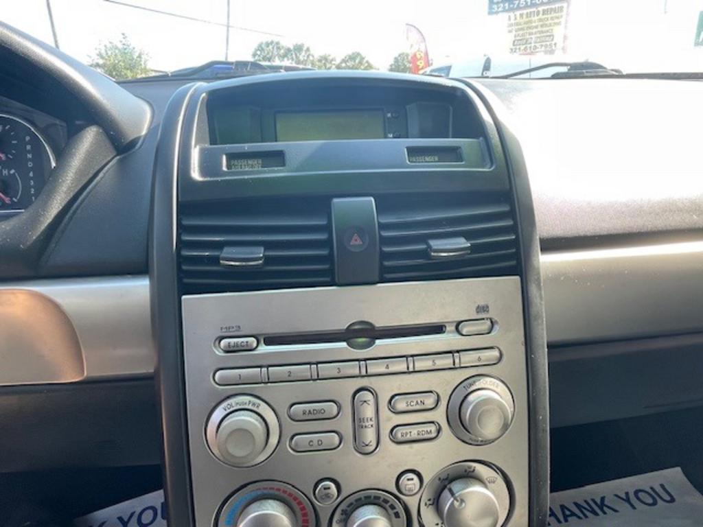2010 Mitsubishi Galant FE photo