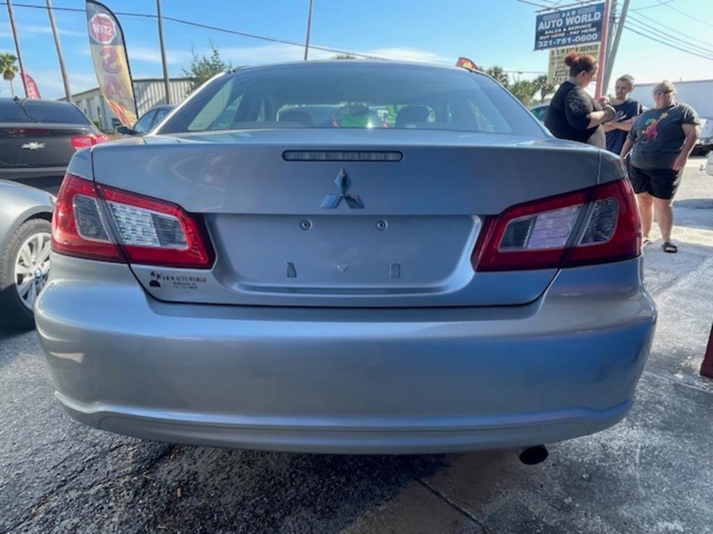 2010 Mitsubishi Galant FE photo