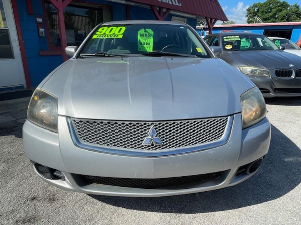 2010 Mitsubishi Galant FE photo