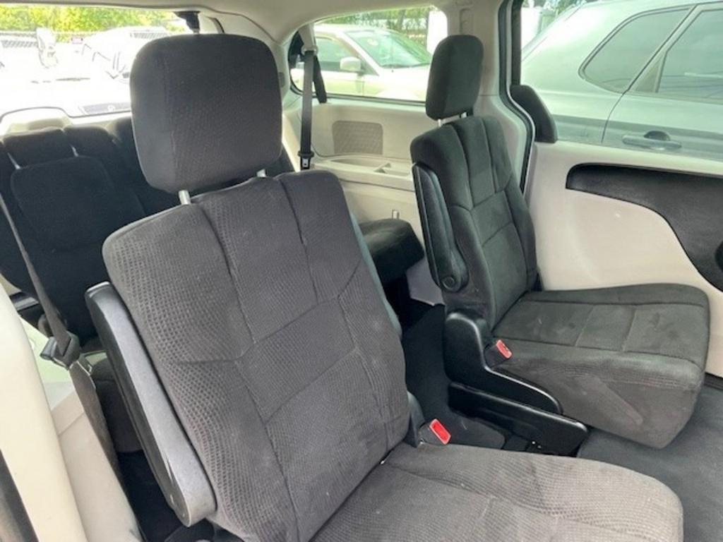 2012 Dodge Grand Caravan SE photo