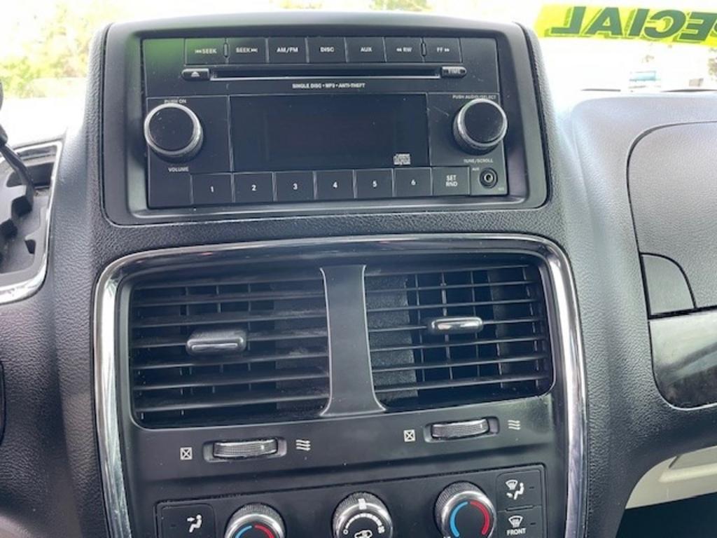 2012 Dodge Grand Caravan SE photo