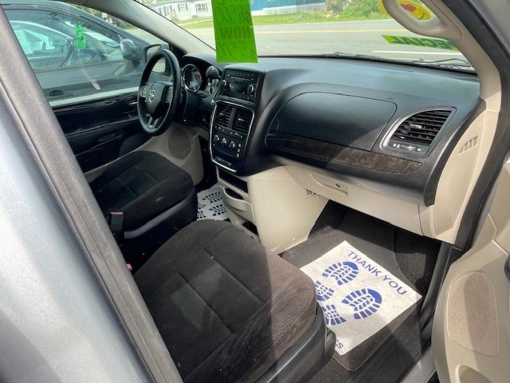 2012 Dodge Grand Caravan SE photo