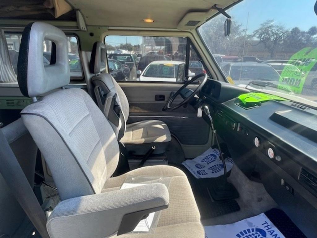 1987 Volkswagen Vanagon - $15,999