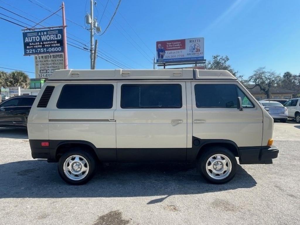 1987 Volkswagen Vanagon - $15,999
