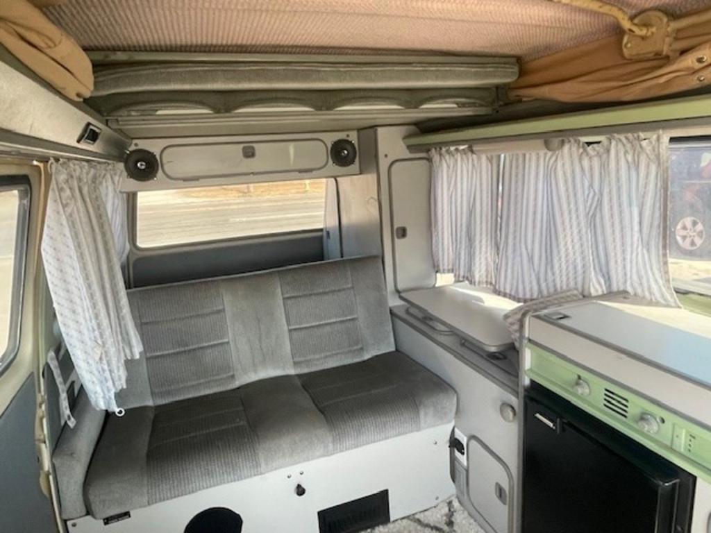 1987 Volkswagen Vanagon - $15,999