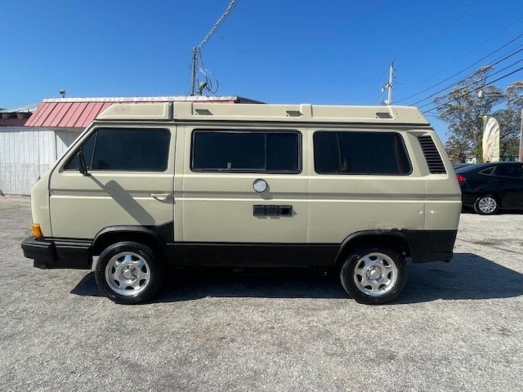 1987 Volkswagen Vanagon - $15,999
