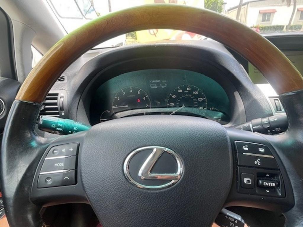 2010 Lexus RX - $11,995