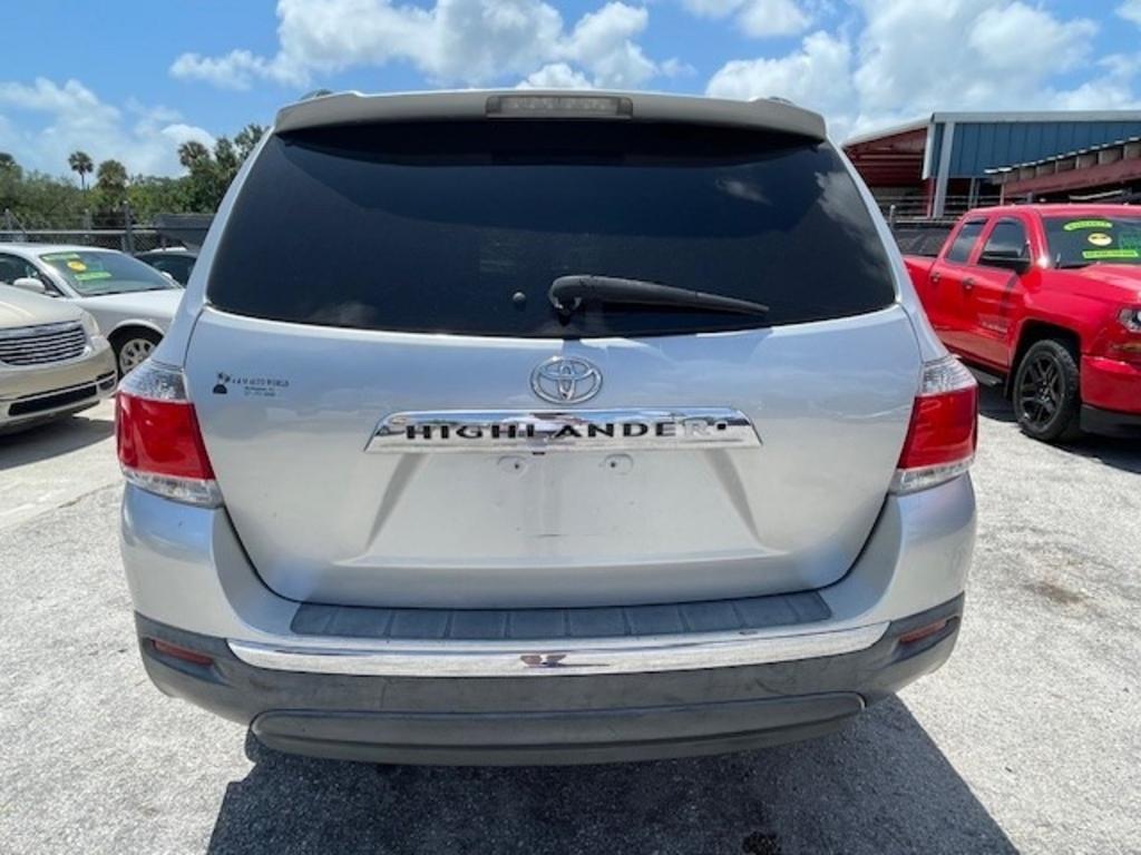 2012 Toyota Highlander - $9,485