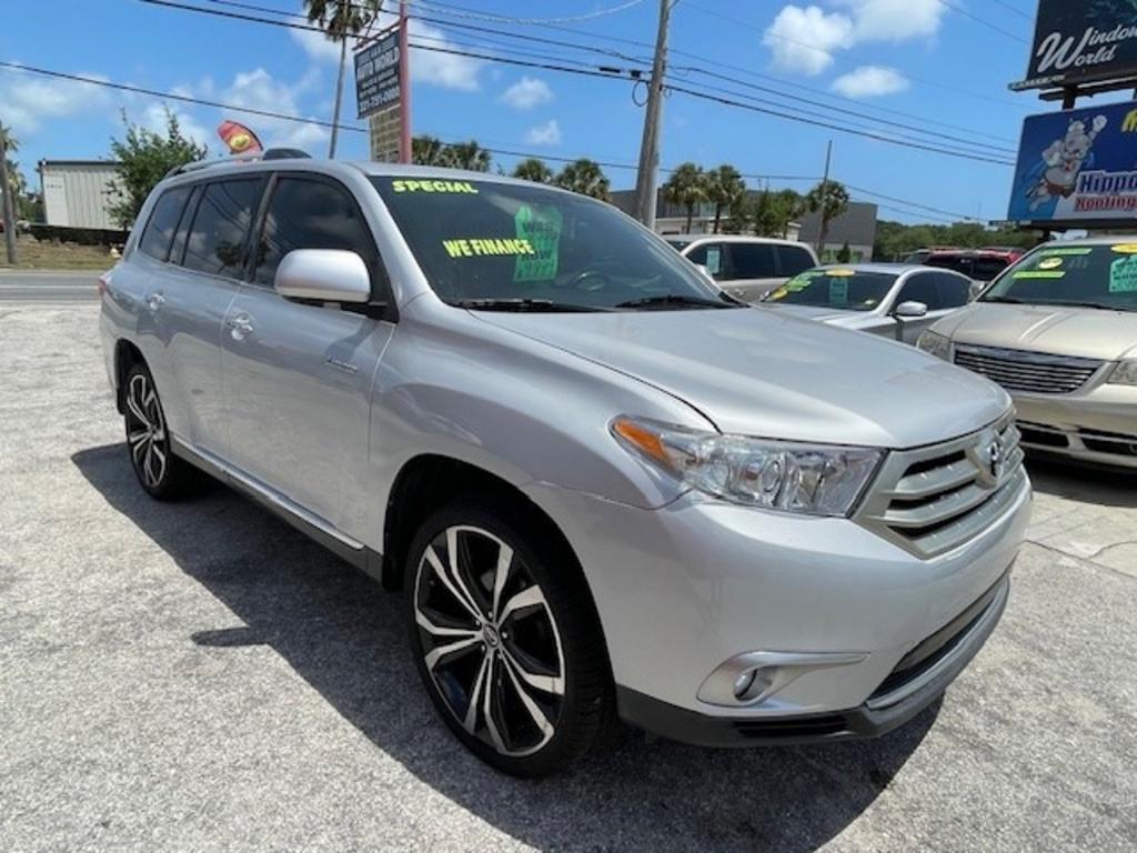 2012 Toyota Highlander - $9,485