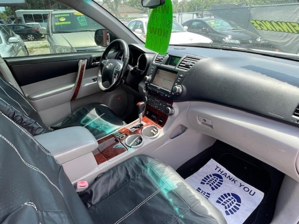 2012 Toyota Highlander - $9,485