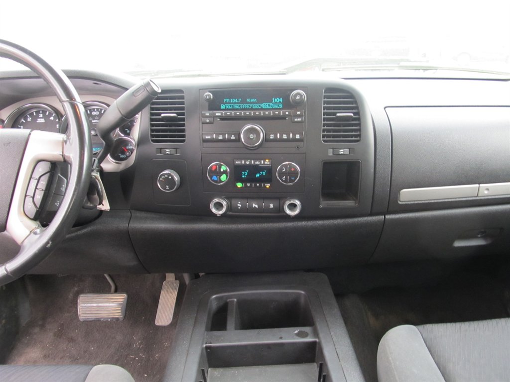 2009 GMC Sierra 1500 SLE photo