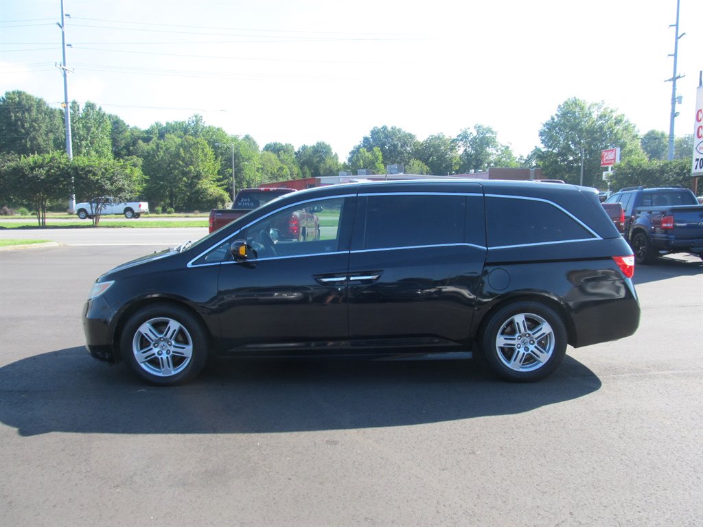 2012 Honda Odyssey Touring photo