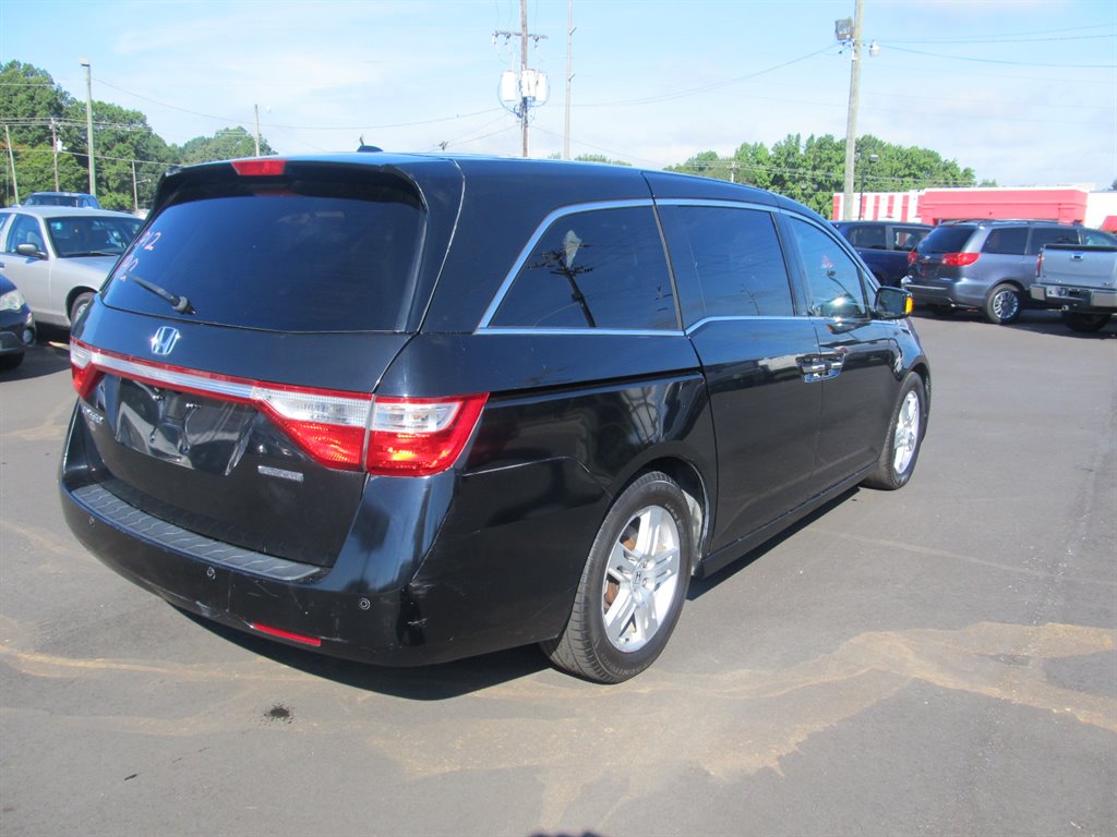 2012 Honda Odyssey Touring photo