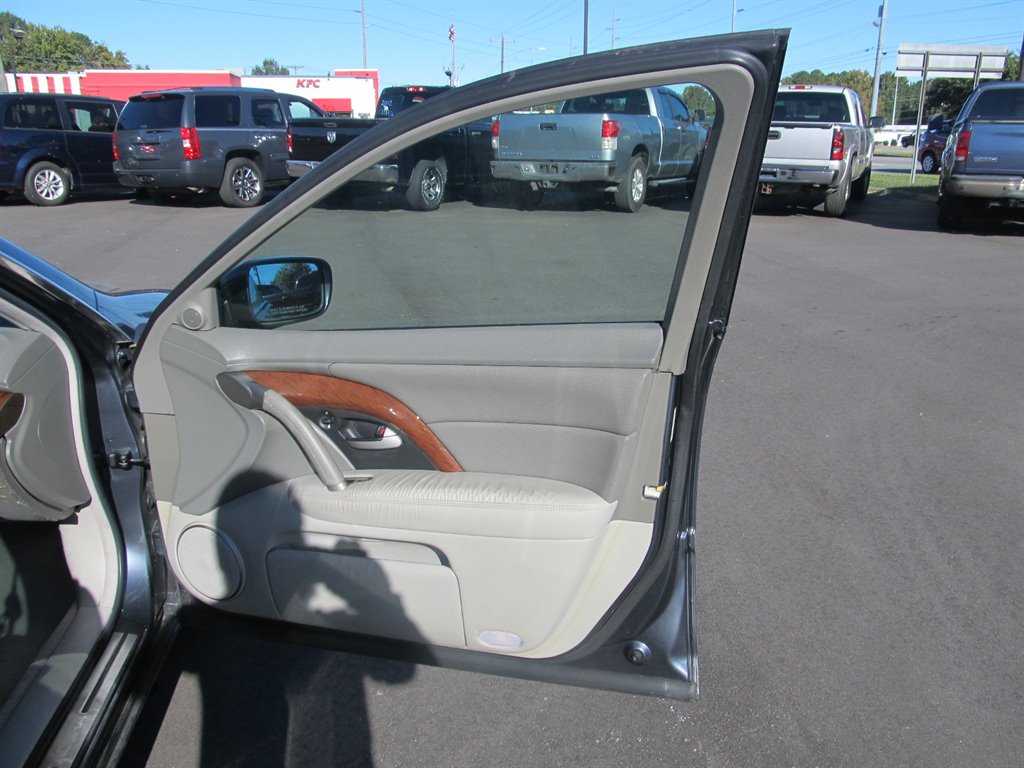 2008 ACURA RL Sedan - $8,999