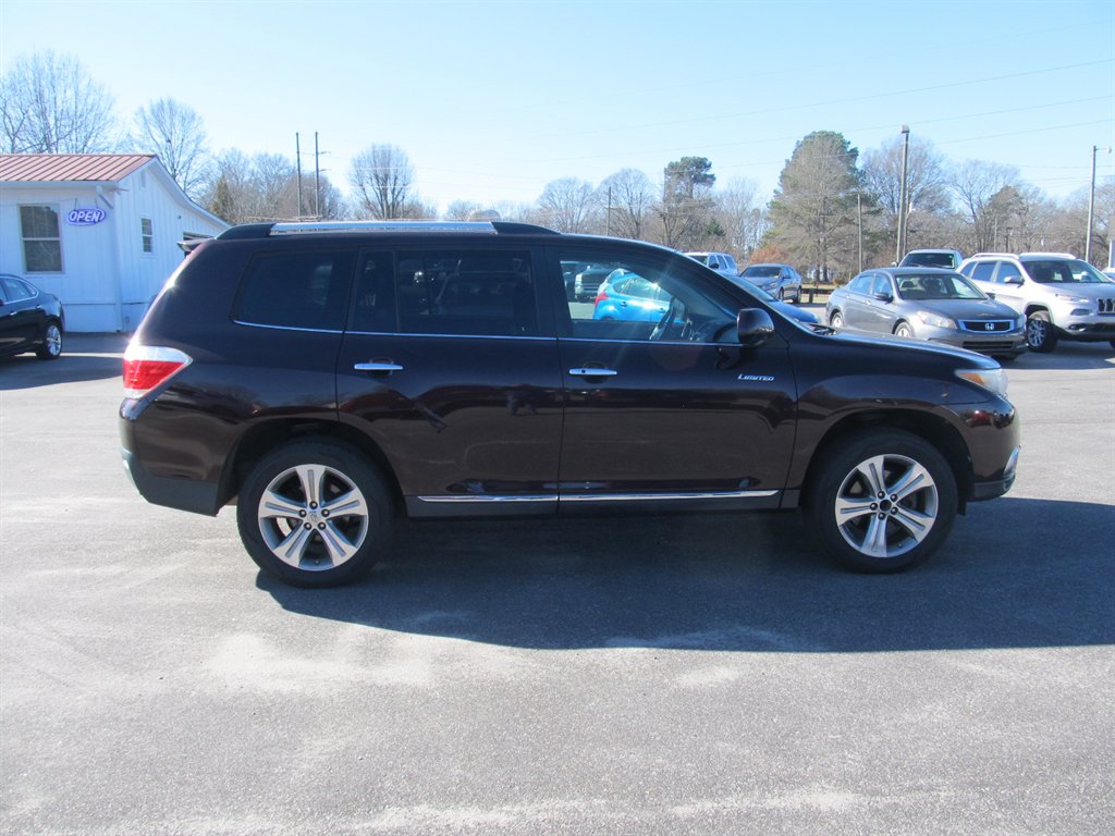 2011 Toyota Highlander Limited photo
