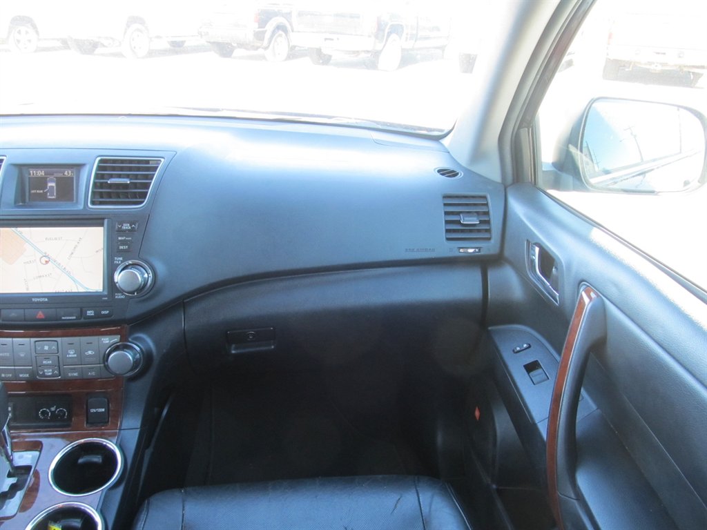 2011 Toyota Highlander Limited photo