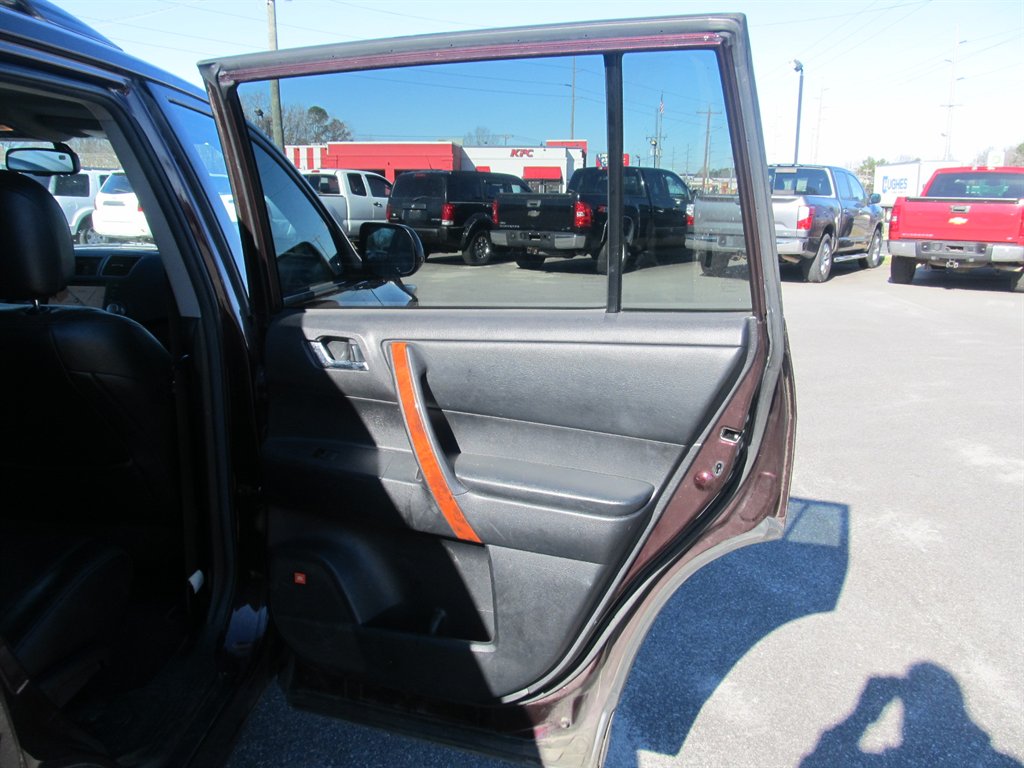 2011 Toyota Highlander Limited photo