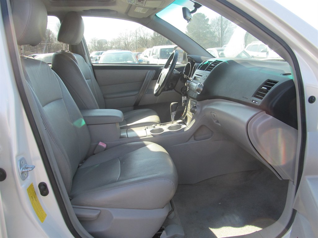 2008 Toyota Highlander Sport photo