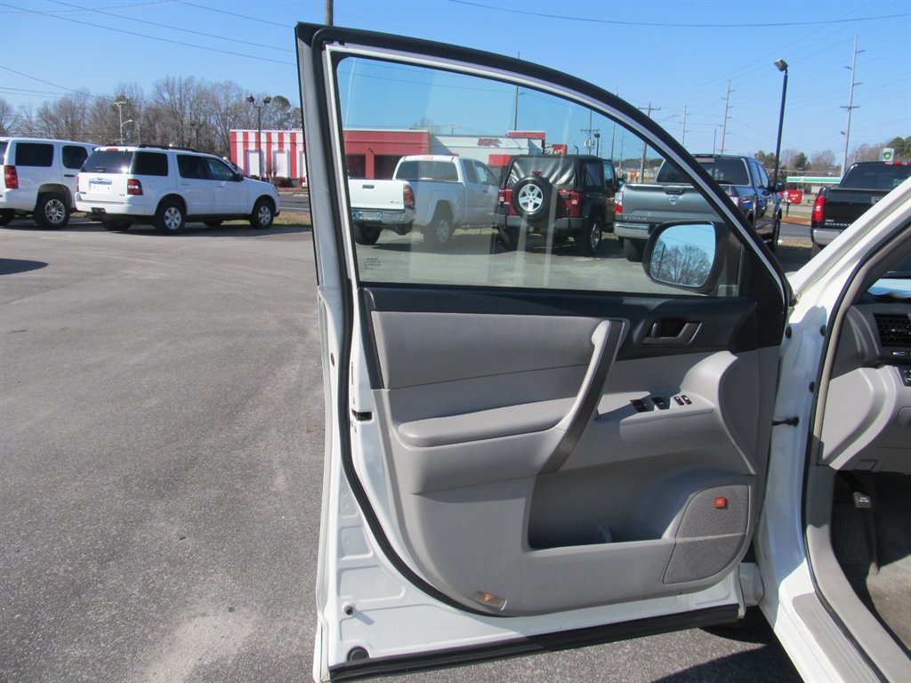 2008 Toyota Highlander Sport photo