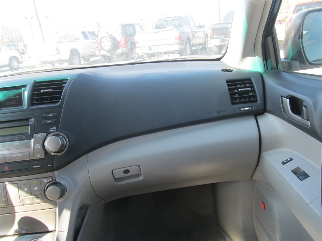 2008 Toyota Highlander Sport photo