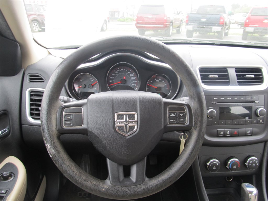 2012 Dodge Avenger SE photo