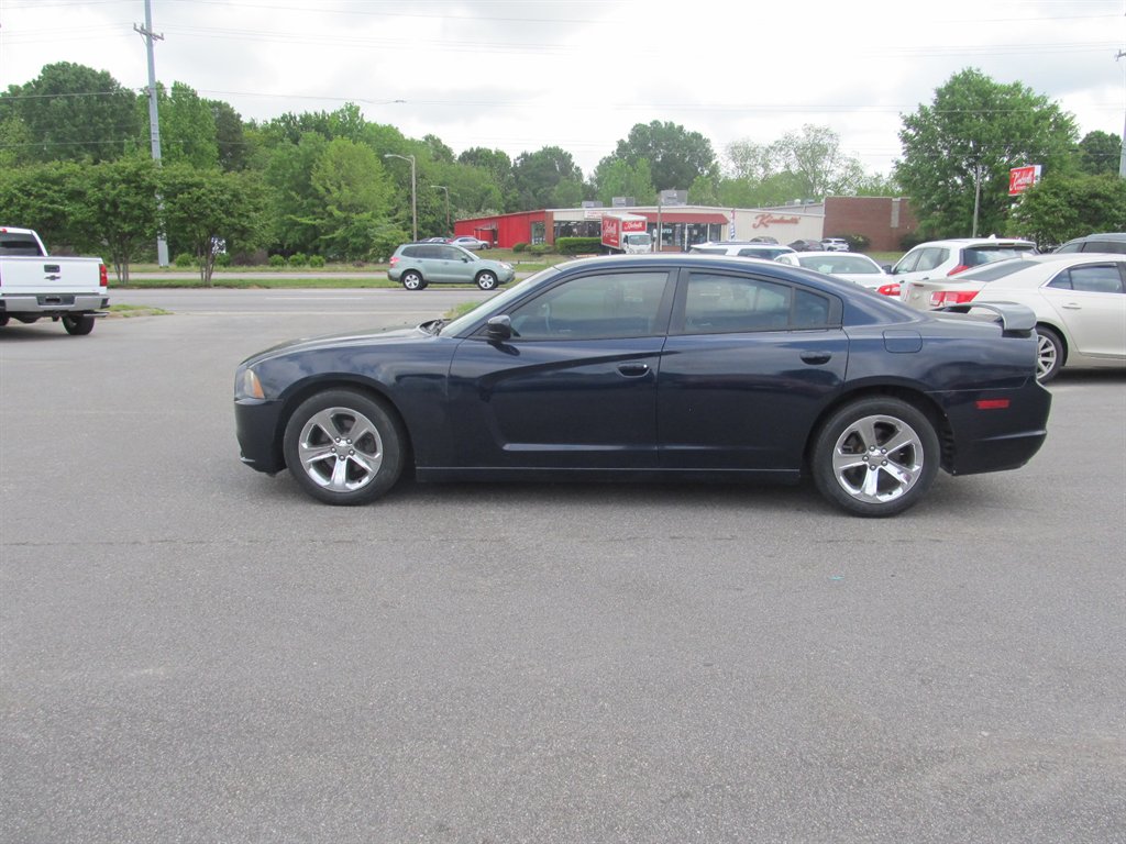 2012 Dodge Charger SE photo