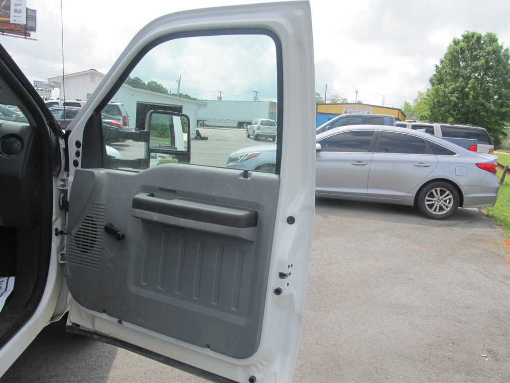 2013 Ford F-350 XL photo