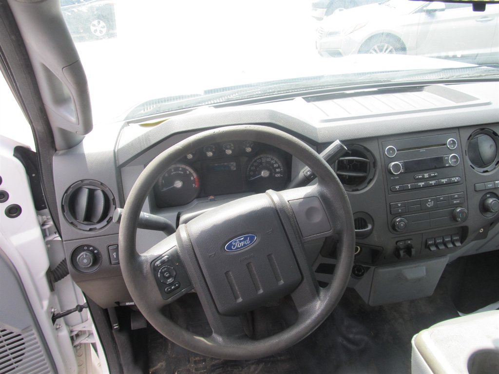 2013 Ford F-350 XL photo