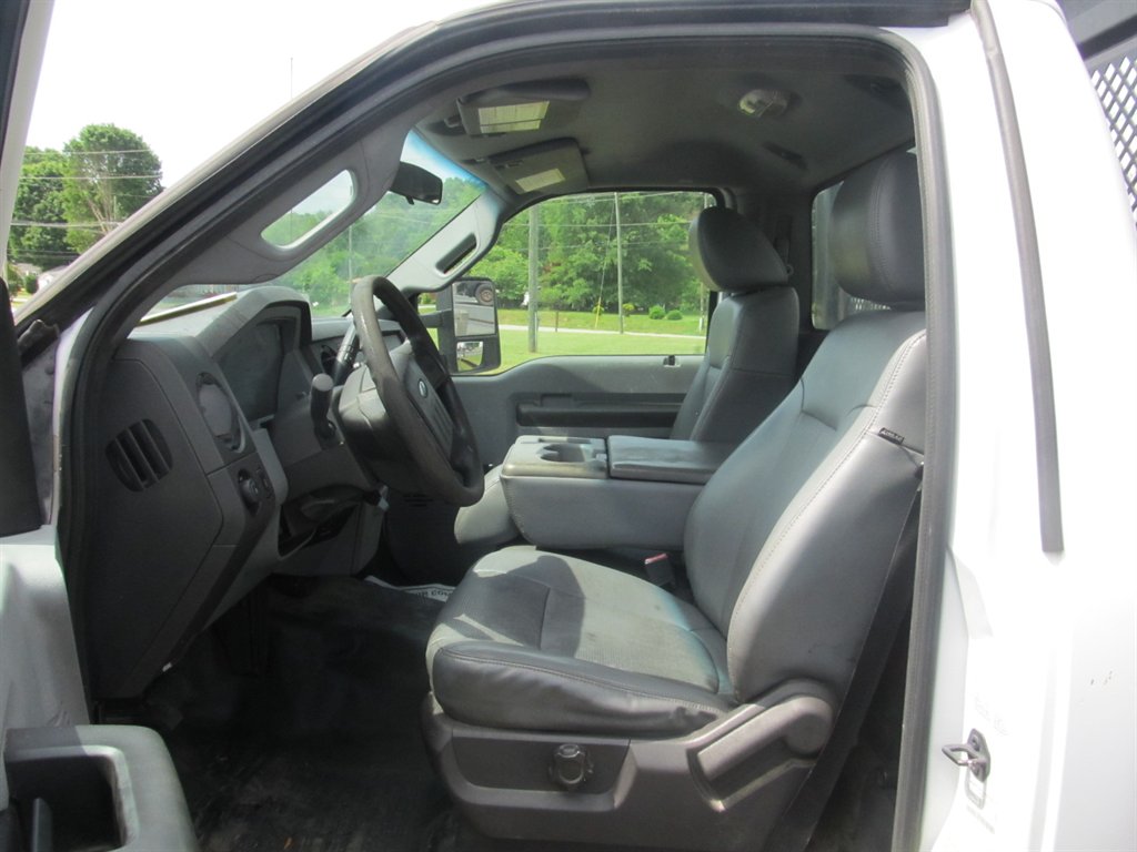 2013 Ford F-350 XL photo