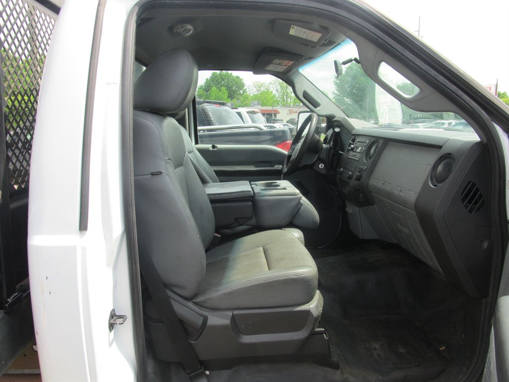 2013 Ford F-350 XL photo