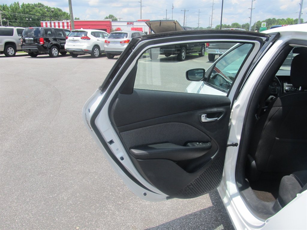 2013 Dodge Dart - $8,999