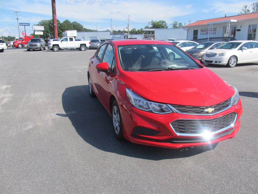 2018 Chevrolet Cruze - $8,999