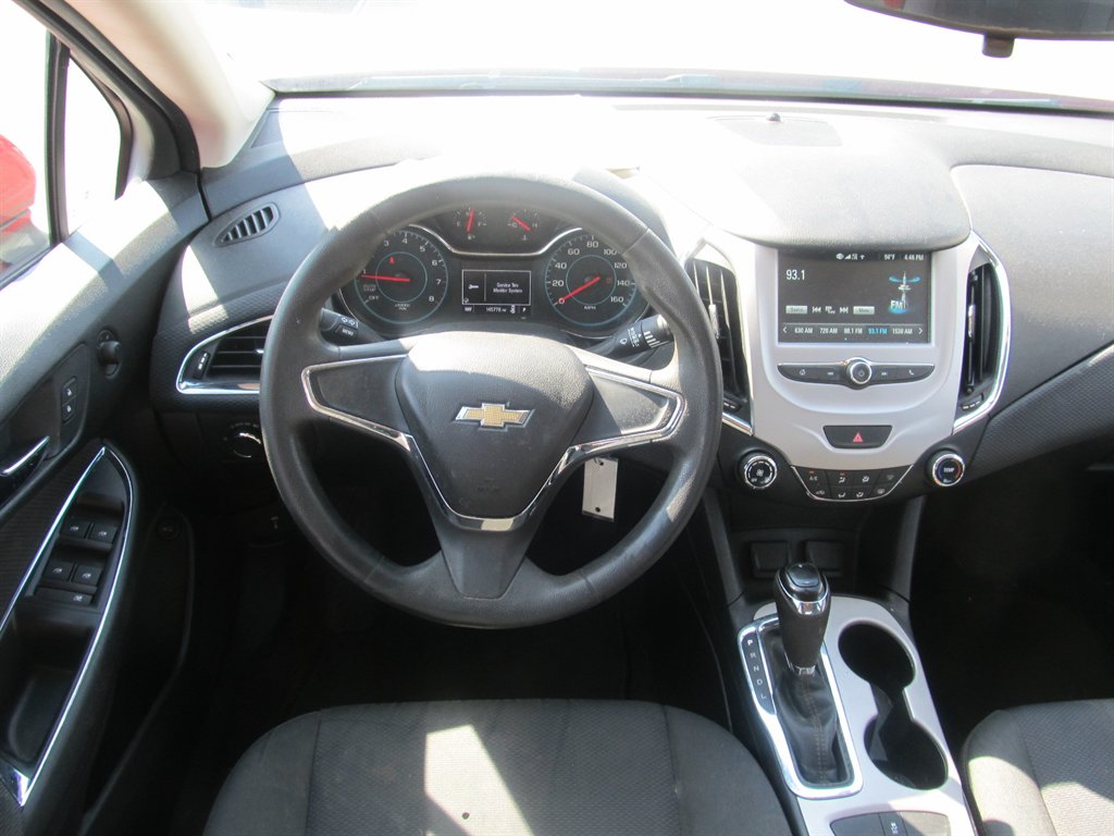 2018 Chevrolet Cruze - $8,999