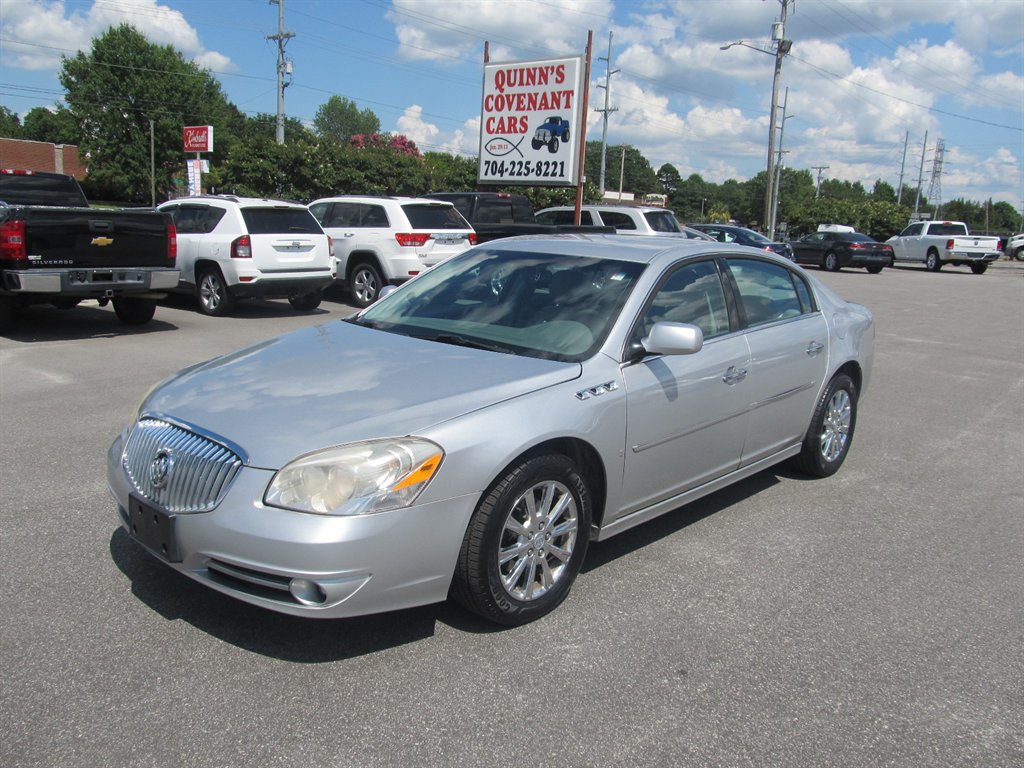 2010 Buick Lucerne - $7,999
