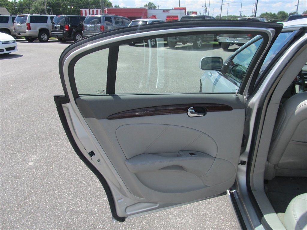 2010 Buick Lucerne - $7,999